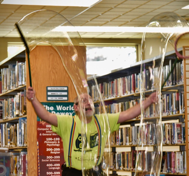 mega bubble man library show